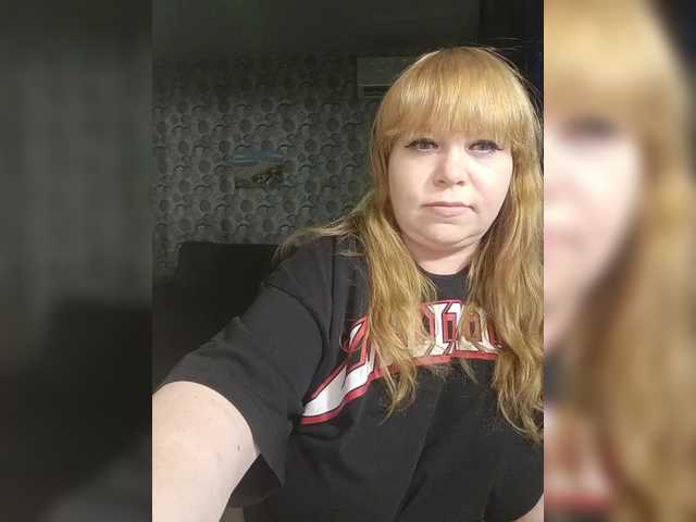 Svetlanka04 live cam preview