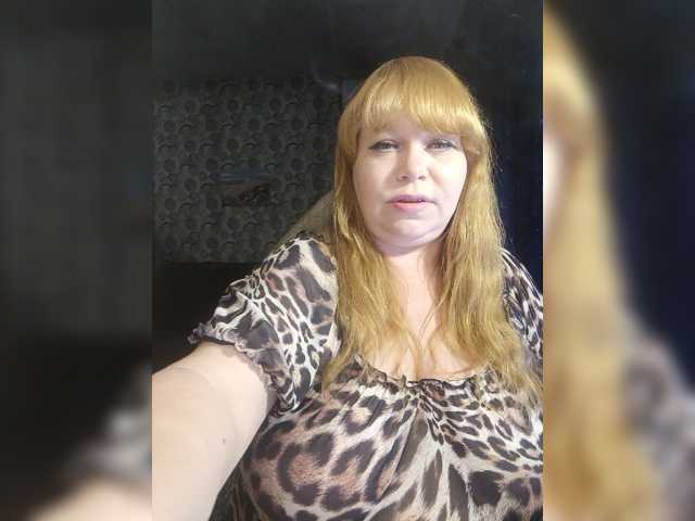 Svetlanka04, en directo ahora en BongaCams