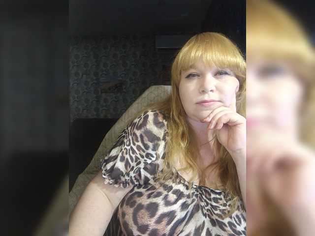 Svetlanka04, en directo ahora en BongaCams