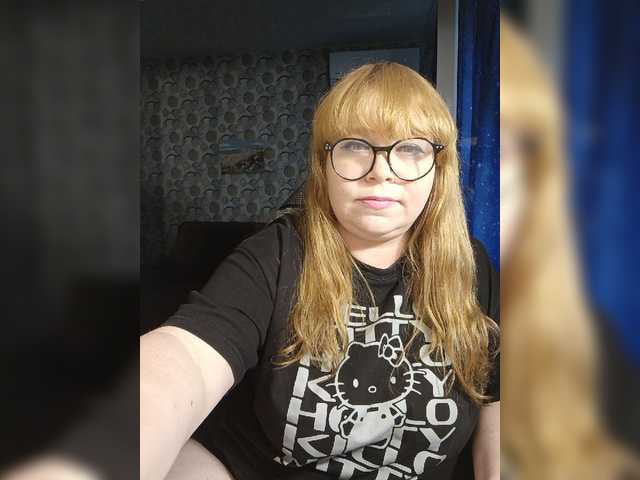 Svetlanka04 live cam on BongaCams