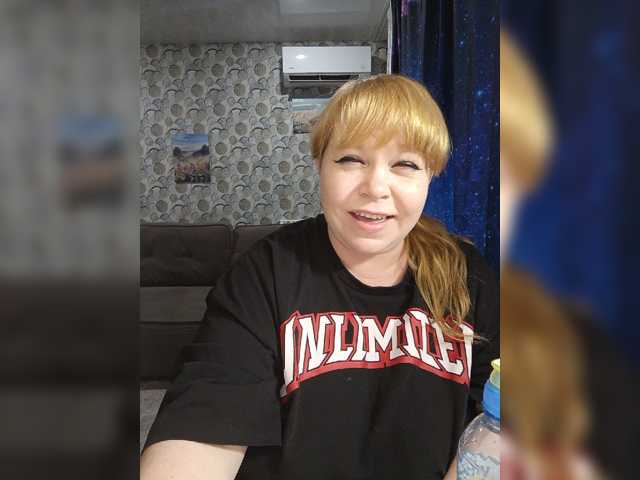 Svetlanka04 live cam on BongaCams