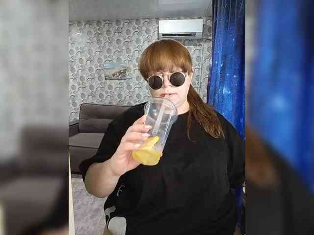 Svetlanka04 webcam