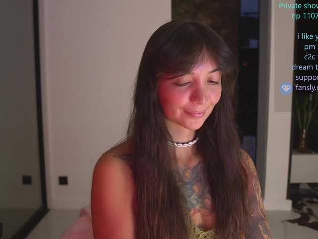 bongCinnamon live webcam show