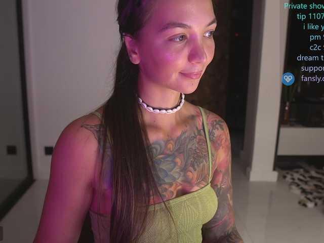bongCinnamon live cam on BongaCams