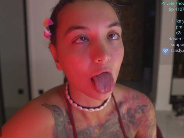 bongCinnamon live cam on BongaCams