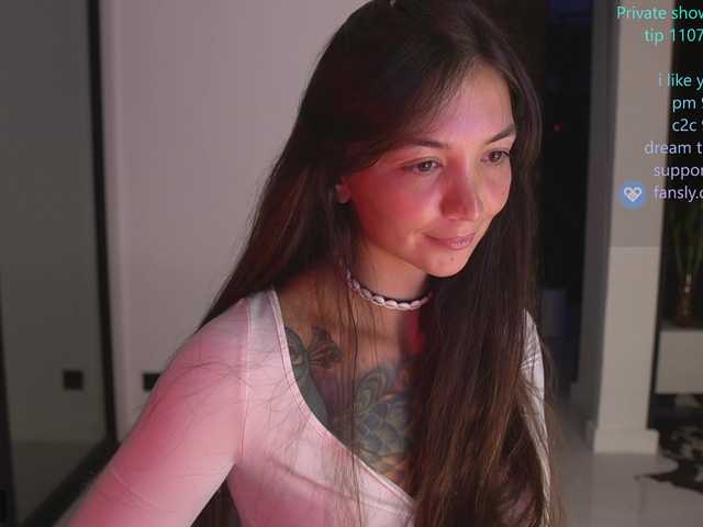 bongCinnamon live webcam show