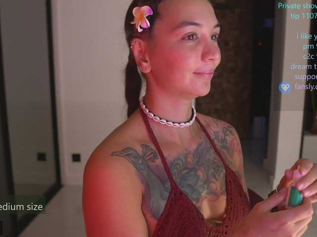 bongCinnamon live cam on BongaCams