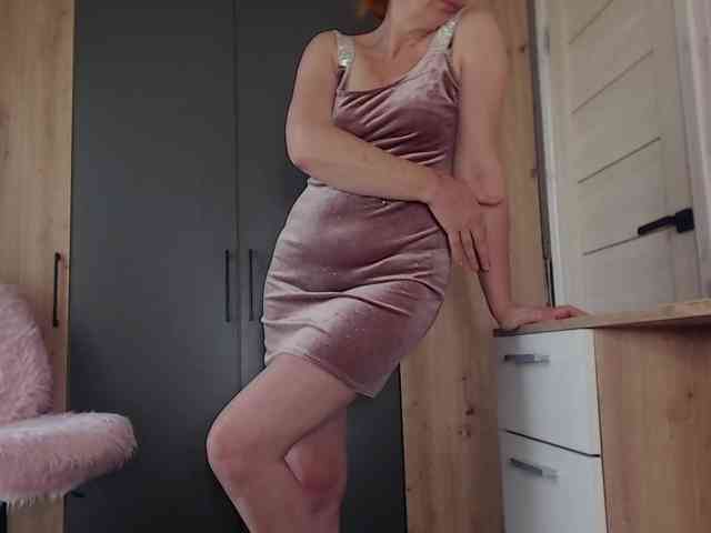 Kirsten888 webcam