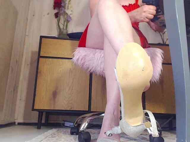 Kirsten888 webcam