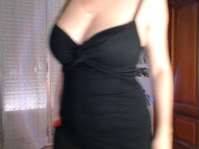 Alina-Lovely live cam on BongaCams