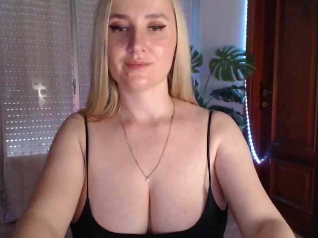 Alina-Lovely's BongaCams show and profile