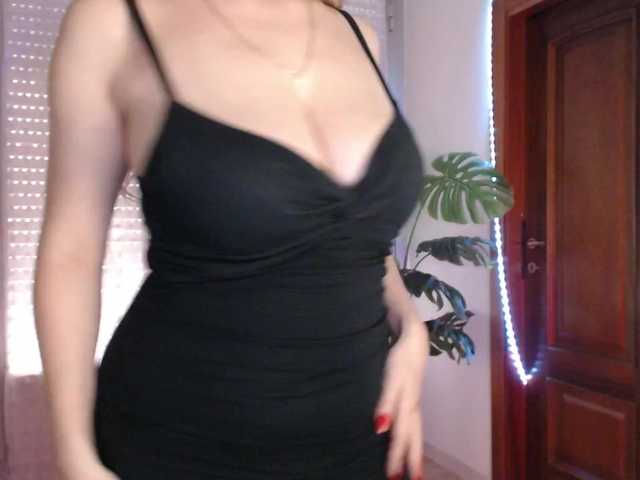 Alina-Lovely live webcam show