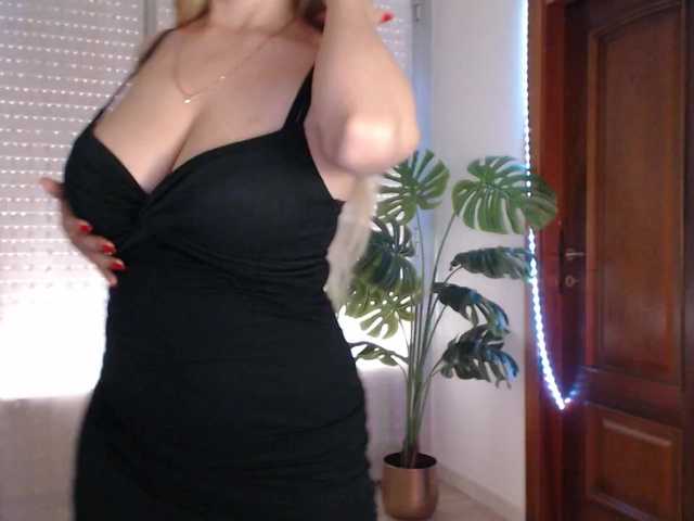 Alina-Lovely live webcam show