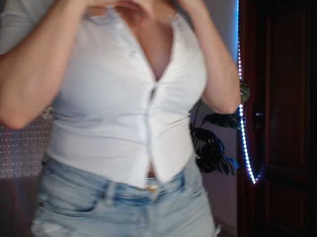 Alina-Lovely live cam preview