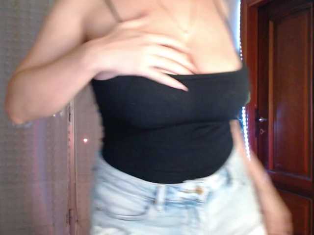 Alina-Lovely live cam preview