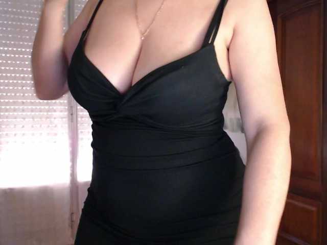 Alina-Lovely live webcam show