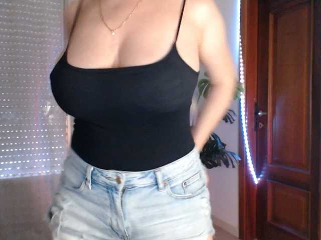 Alina-Lovely live cam preview
