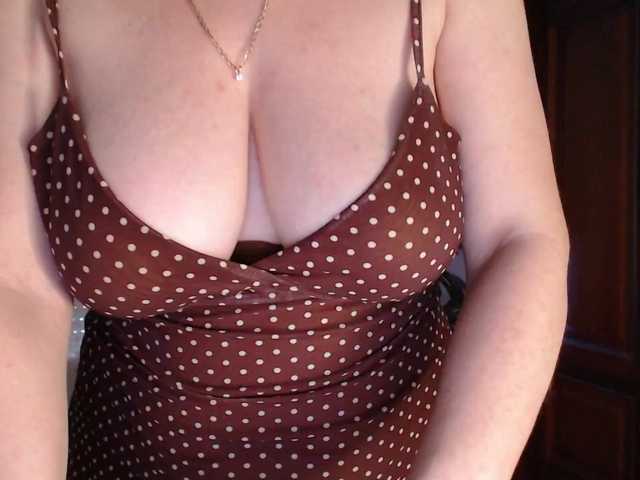 Alina-Lovely live cam on BongaCams