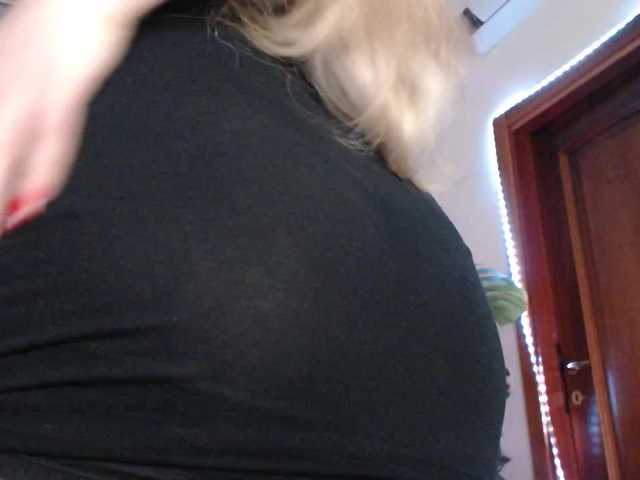 Alina-Lovely webcam