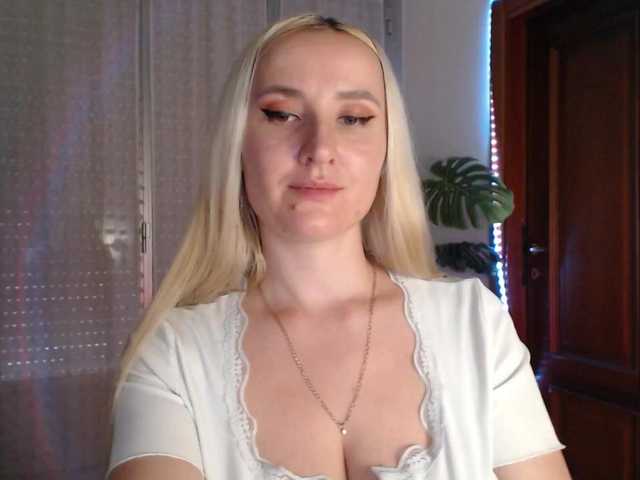 Alina-Lovely live cam preview