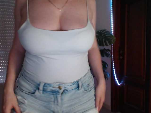 alina-lovely cam belle