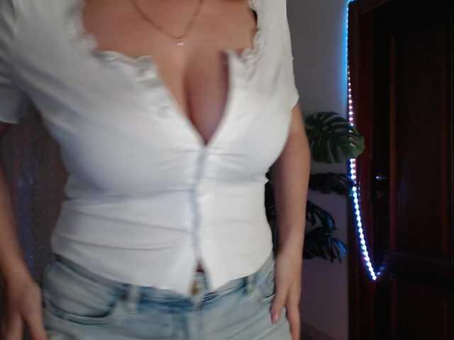 Alina-Lovely live cam preview