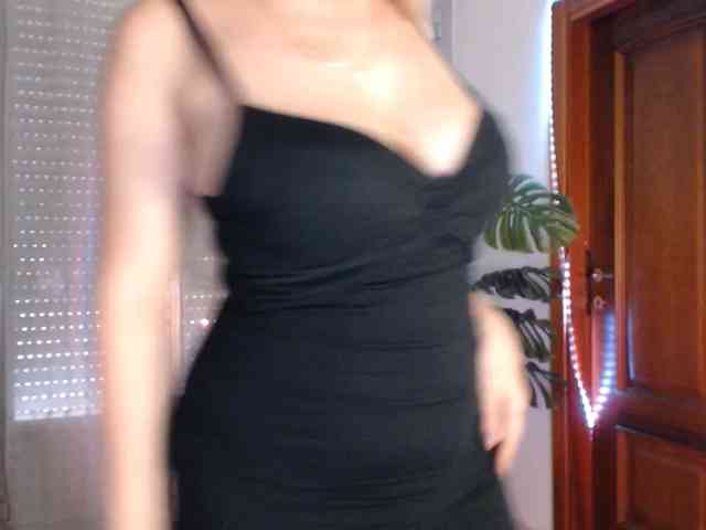 Alina-Lovely webcam