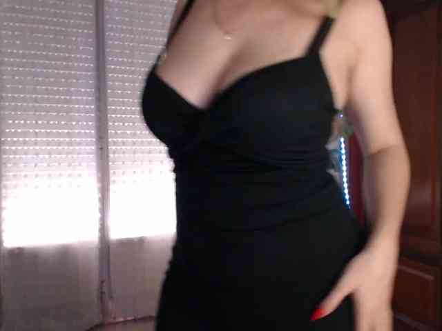 Alina-Lovely webcam