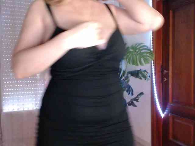 Alina-Lovely webcam