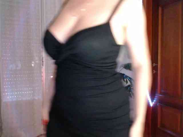 Alina-Lovely webcam