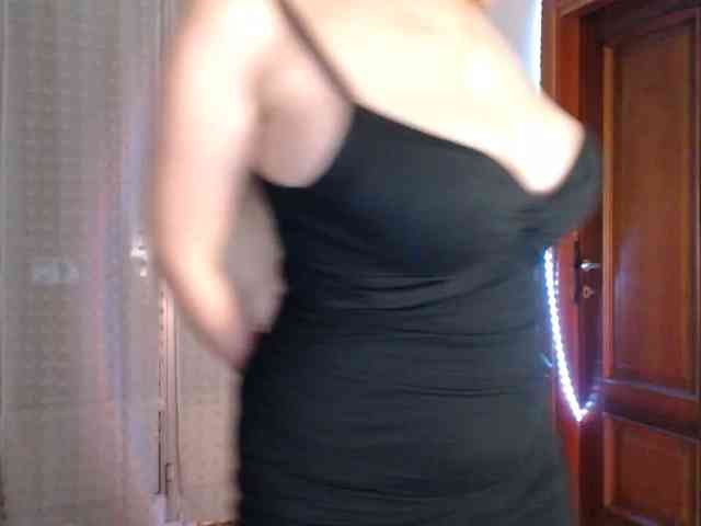 Alina-Lovely webcam