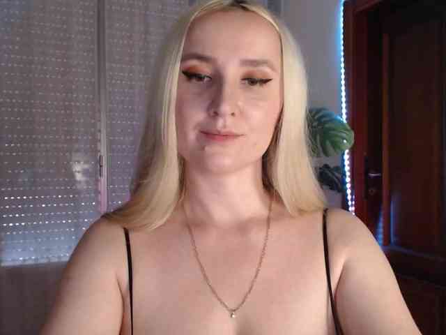 Alina-Lovely webcam