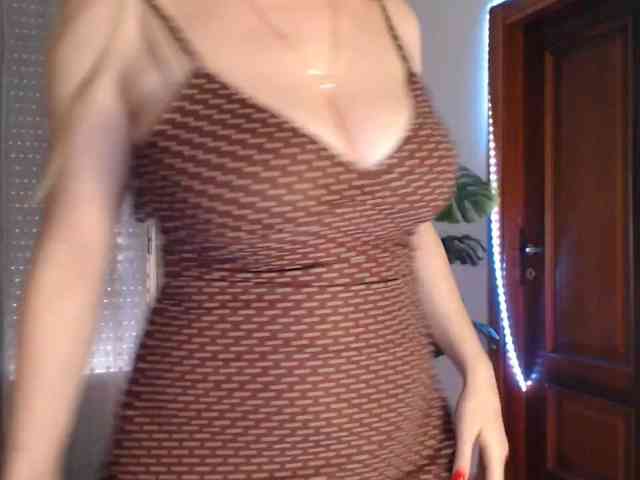 Alina-Lovely webcam