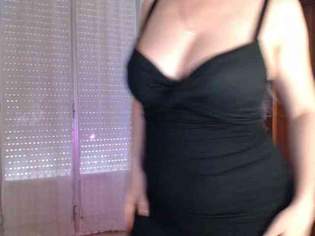 Alina-Lovely webcam