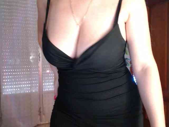 Alina-Lovely webcam