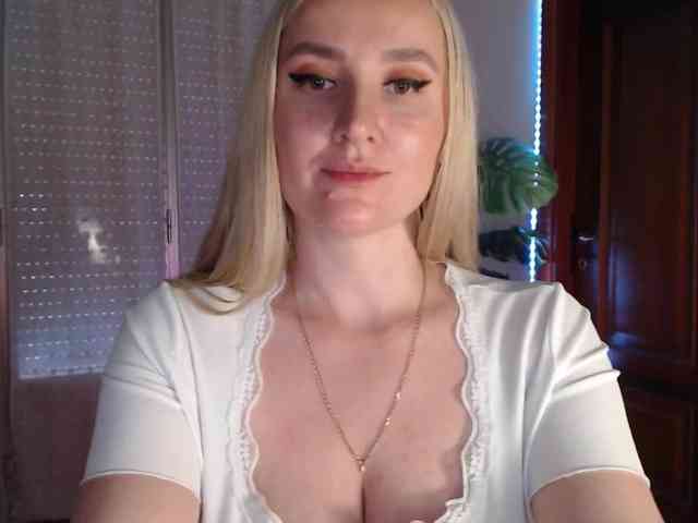 Alina-Lovely webcam