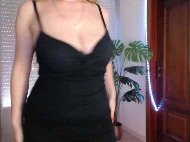 Alina-Lovely webcam