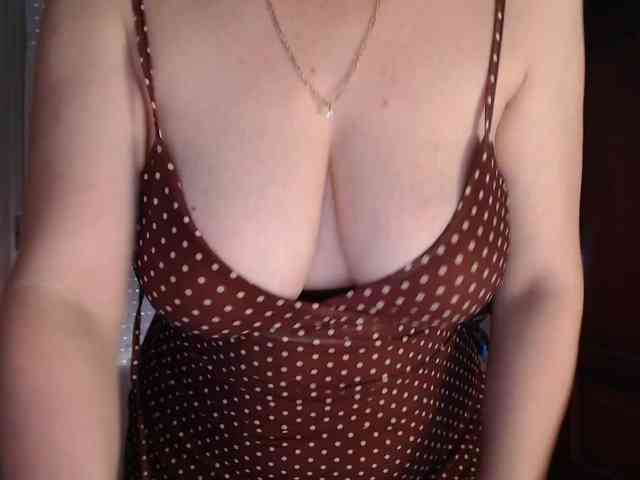 Alina-Lovely webcam
