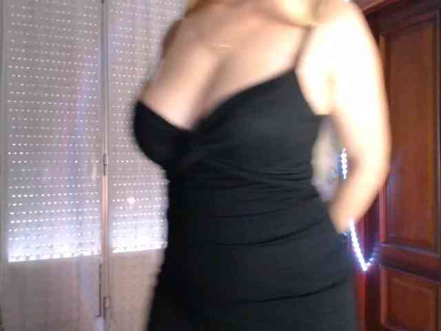 Alina-Lovely webcam