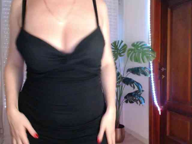 Alina-Lovely webcam