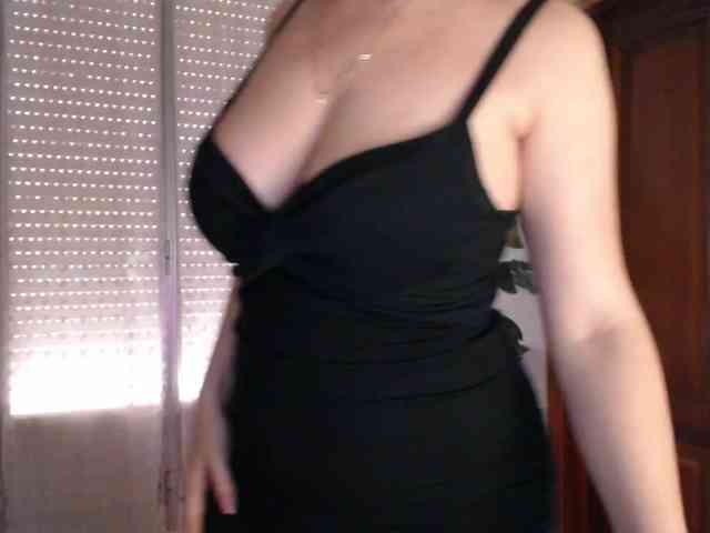 Alina-Lovely webcam