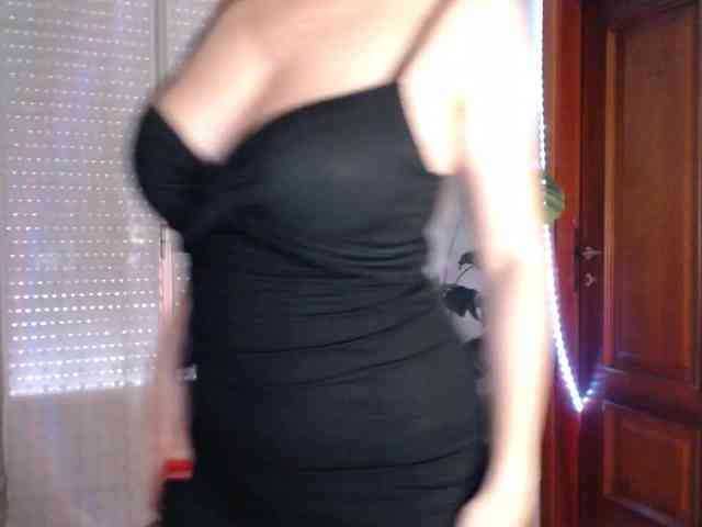 Alina-Lovely webcam