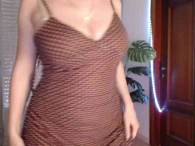 Alina-Lovely webcam