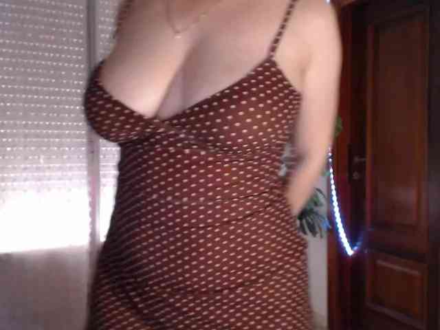 Alina-Lovely webcam