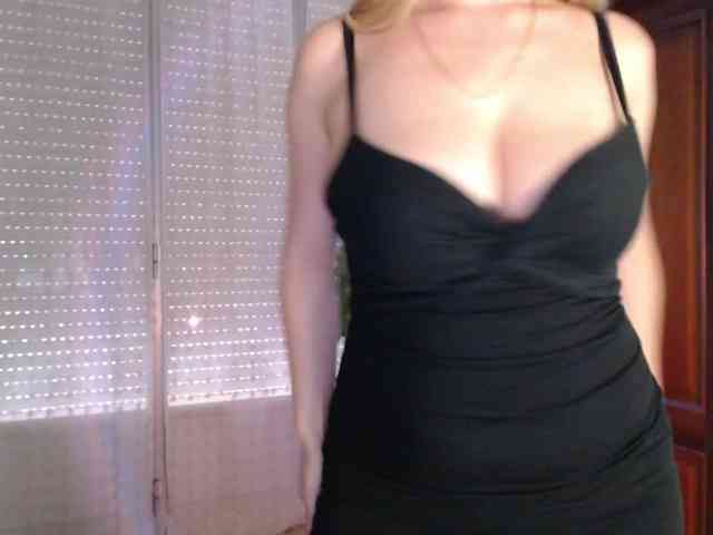 Alina-Lovely webcam