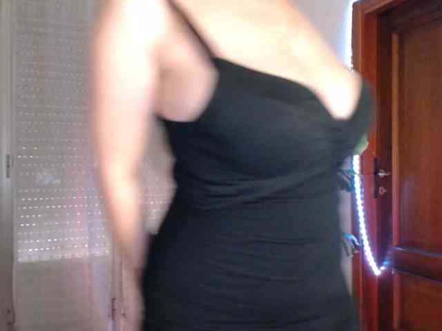 Alina-Lovely webcam