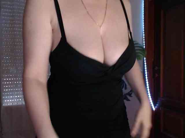 Alina-Lovely webcam