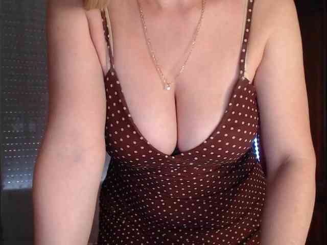 Alina-Lovely webcam
