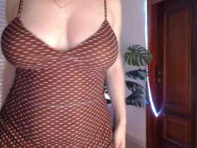 Alina-Lovely webcam