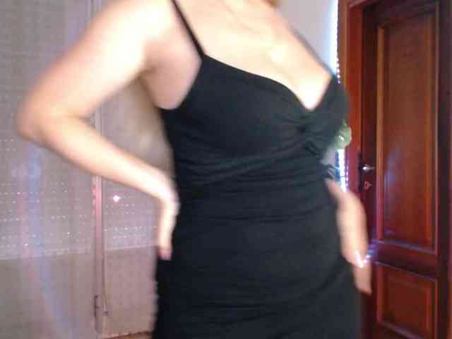 Alina-Lovely webcam